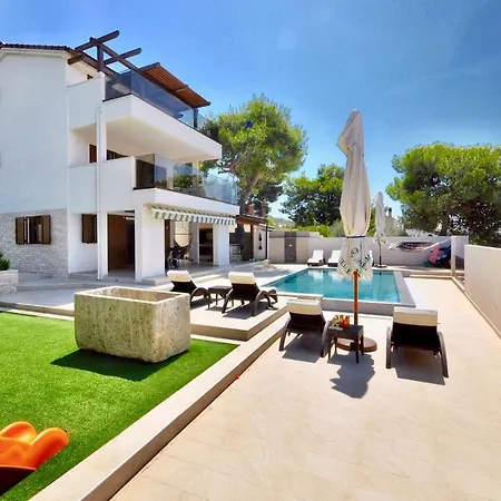 Casa Del Capitano Ražanj