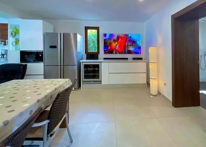 Casa Del Capitano ヴィラ Ražanj